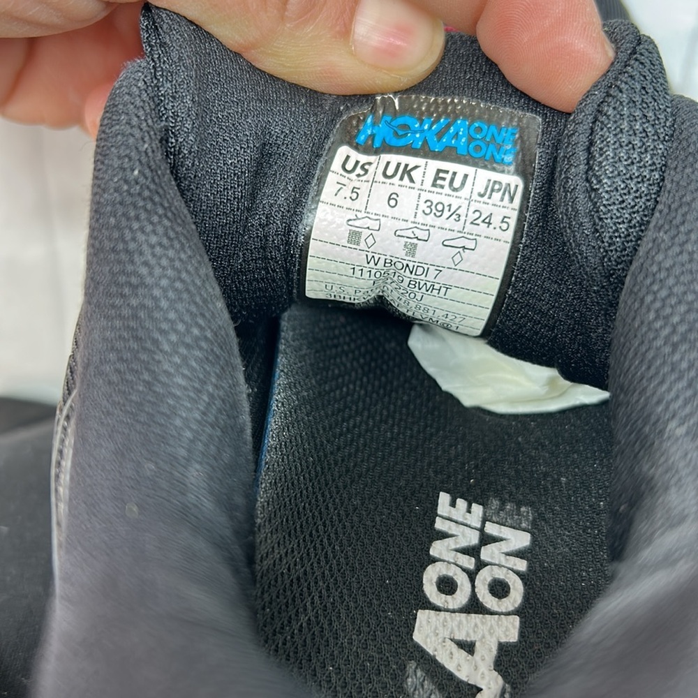 Hoka One One W Bondi 7 Women's Size 7.5 Black/White Running Shoes -  Used - Picture 7 of 10